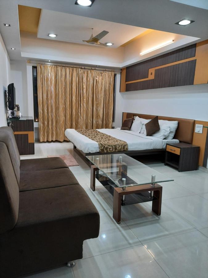 Hotel Grand Suites Indore Dış mekan fotoğraf